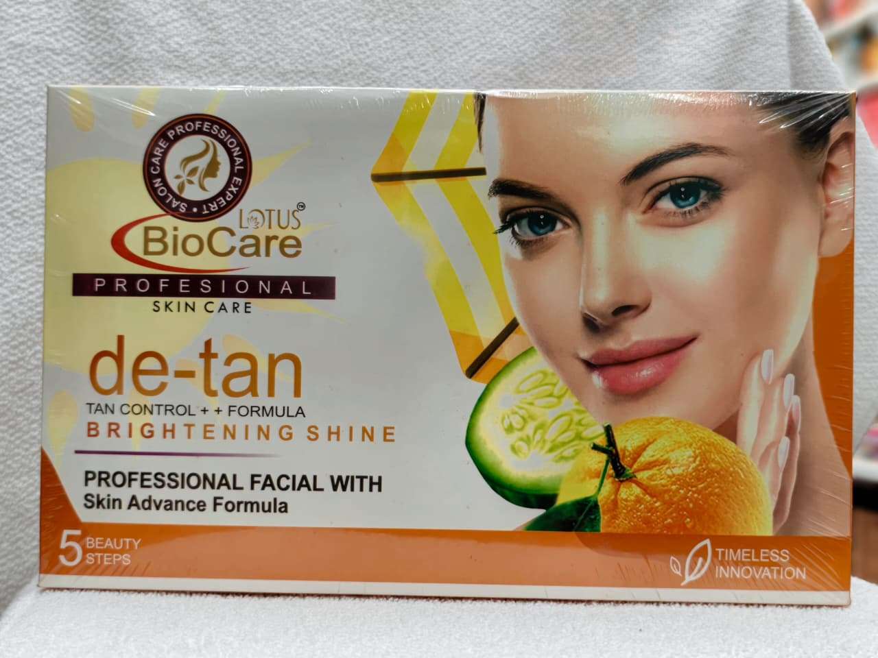 Lotus BioCare De-Tan Facial Kit